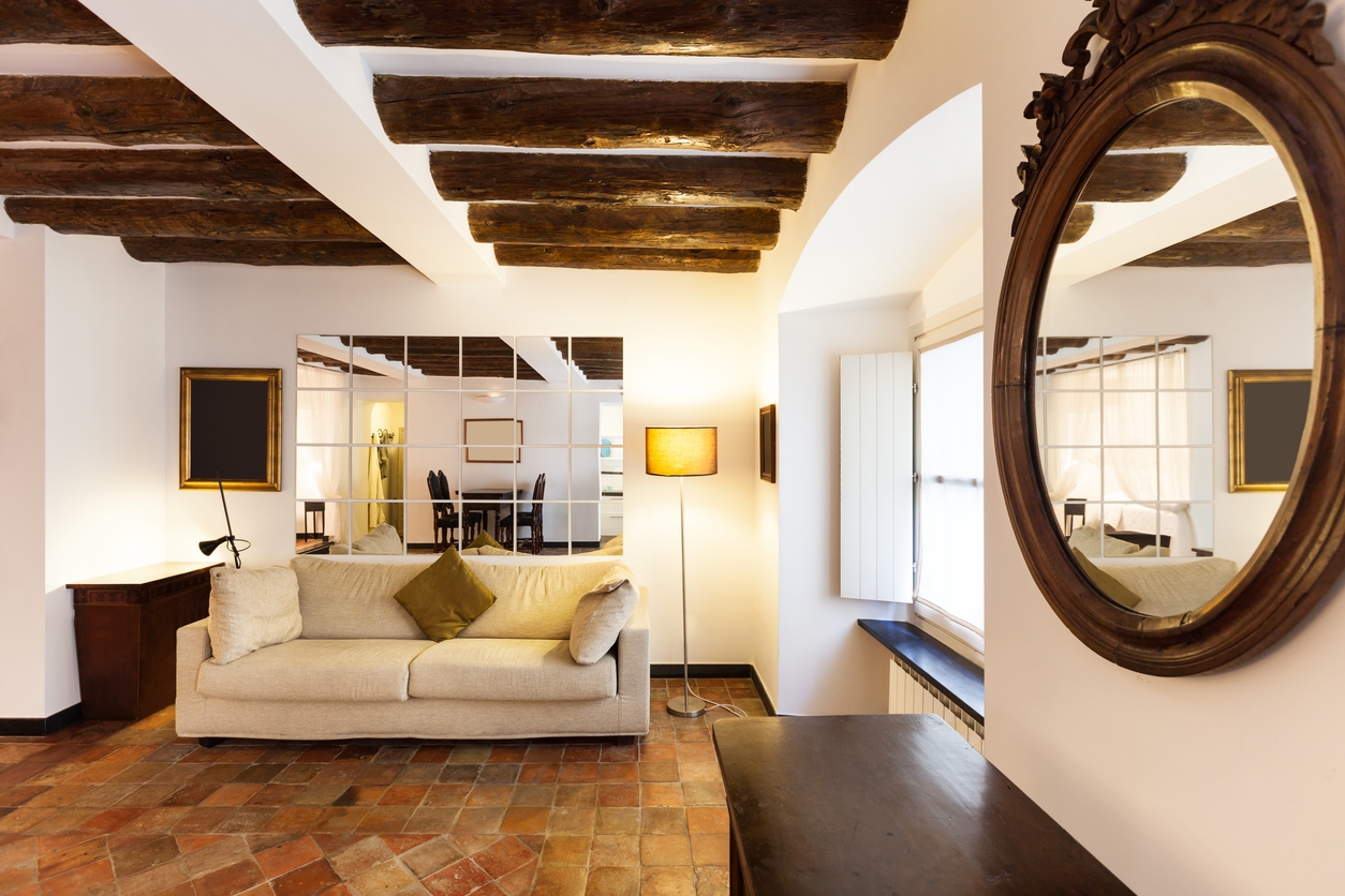 Beautiful apartment classic style