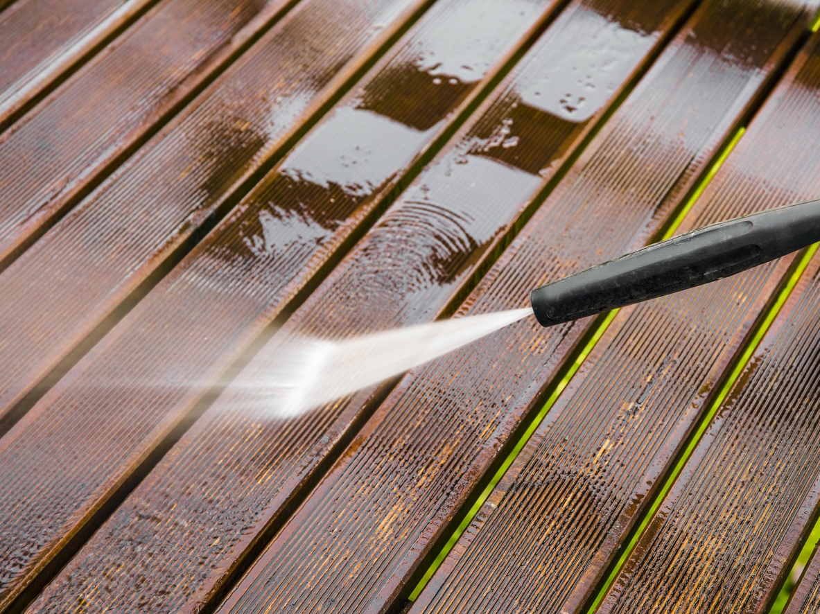 pressure washer to clean San Ramon, CA area deck